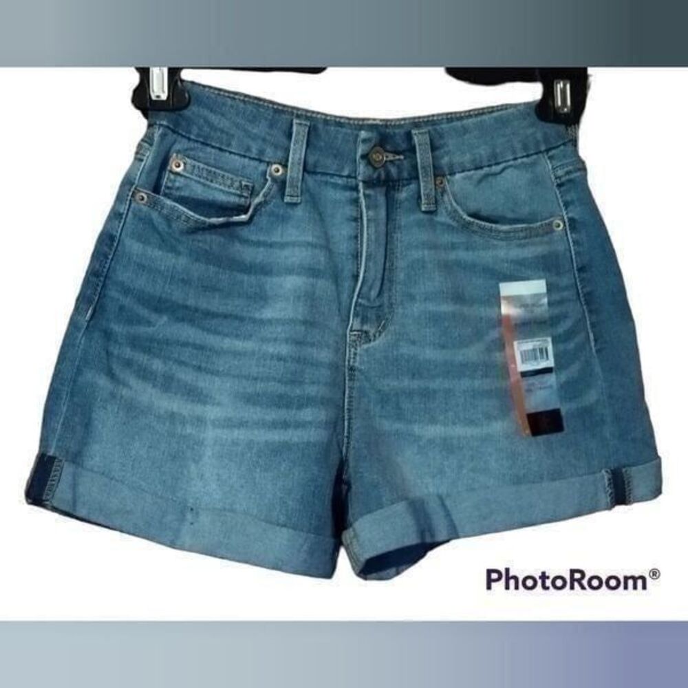 NWT No Boundaries High Rise Curvy Mom Denim Jean Shorts Jr Sz 5 NOBO